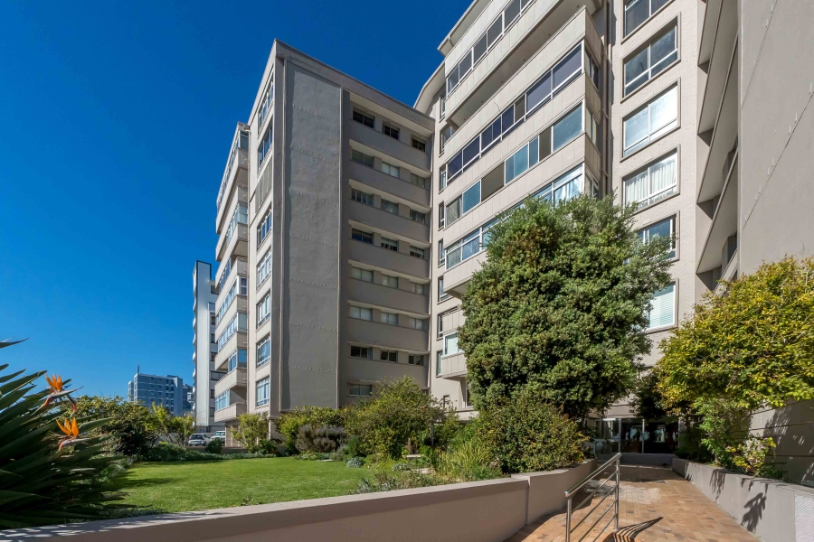 To Let 2 Bedroom Property for Rent in Three Anchor Bay Western Cape